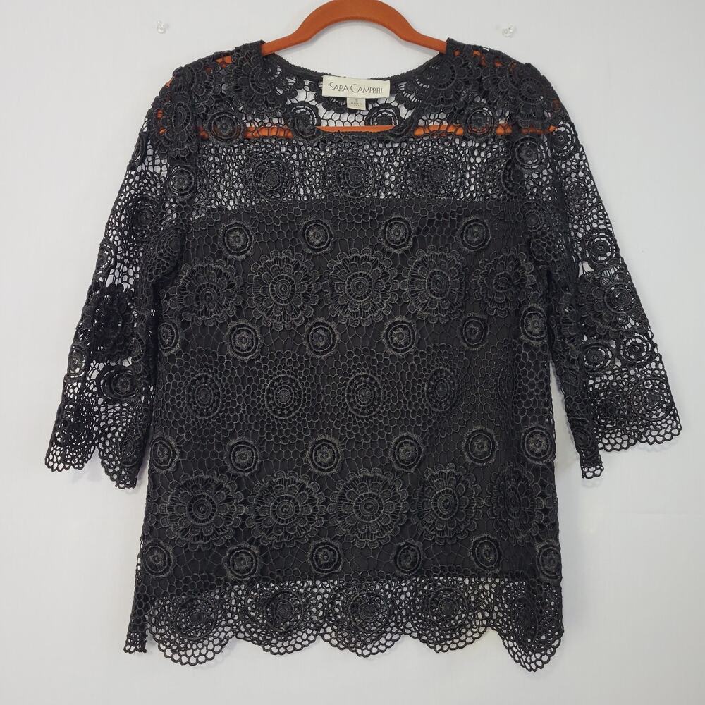 Vintage Sara Campbell Floral Crochet Knit Scallop Hem Top size S Black 90s USA